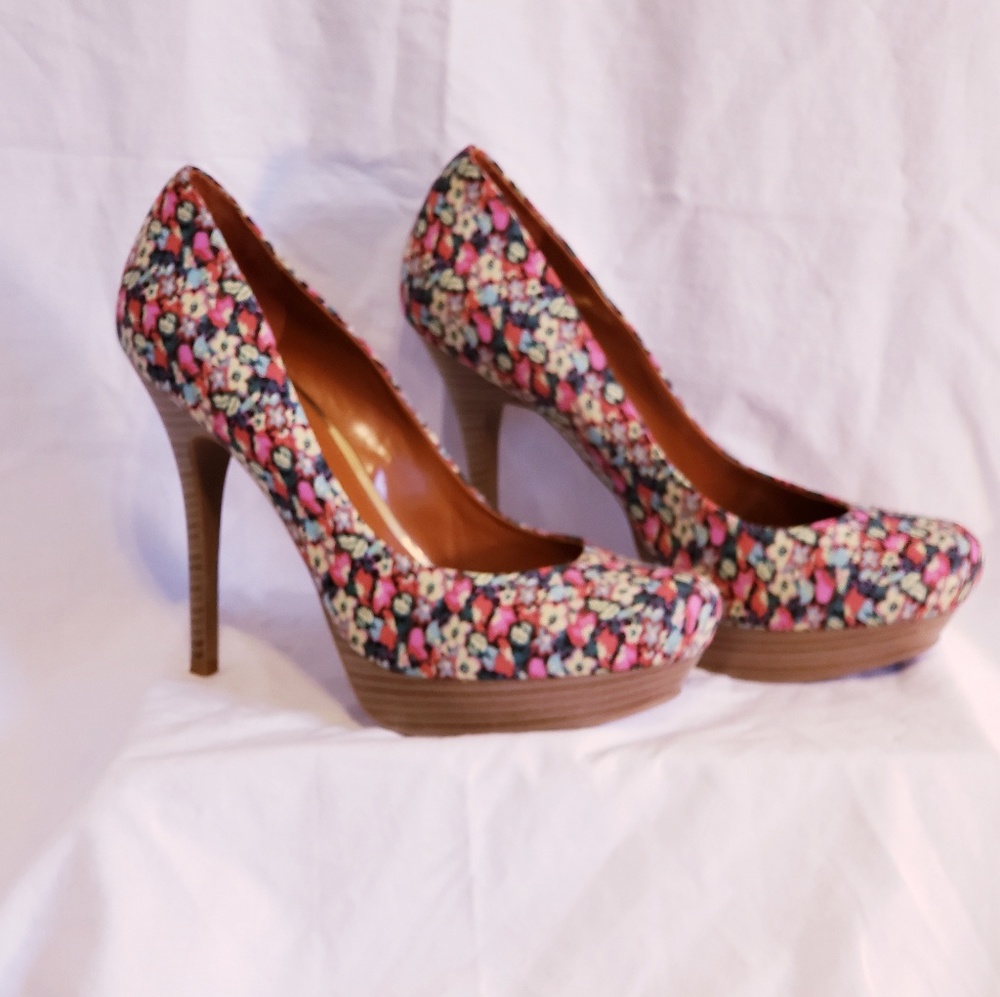 Jessica Simpson Floral Platform Heels